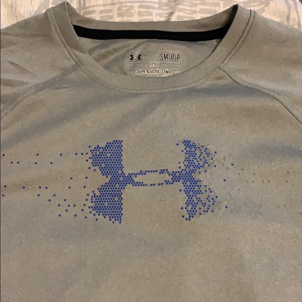 Fitted Under Armour long sleeve shirt